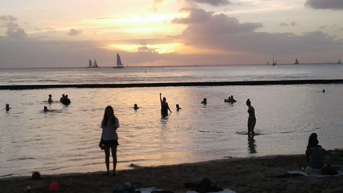 05_20180105_175823_Waikiki_Beach