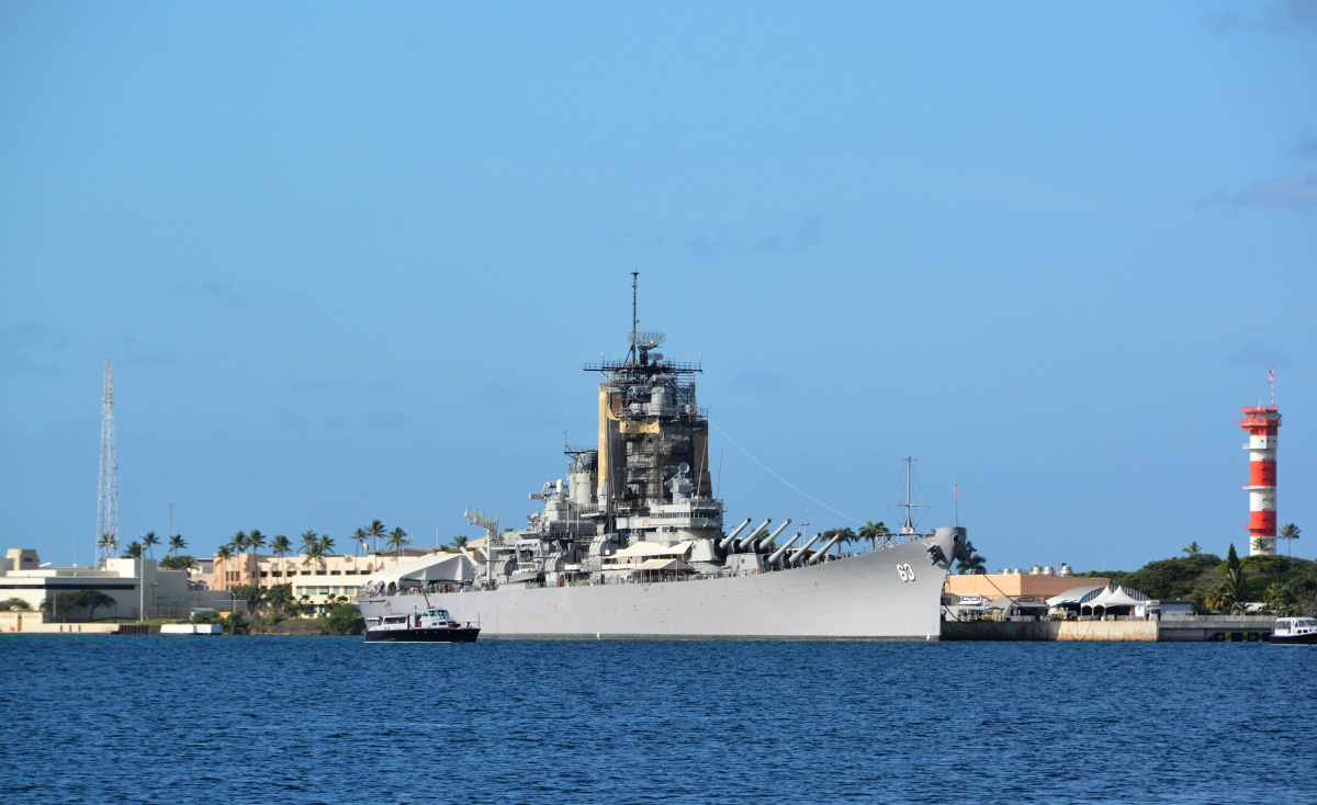 05_RON_0342_Battleship_USS_Missouri