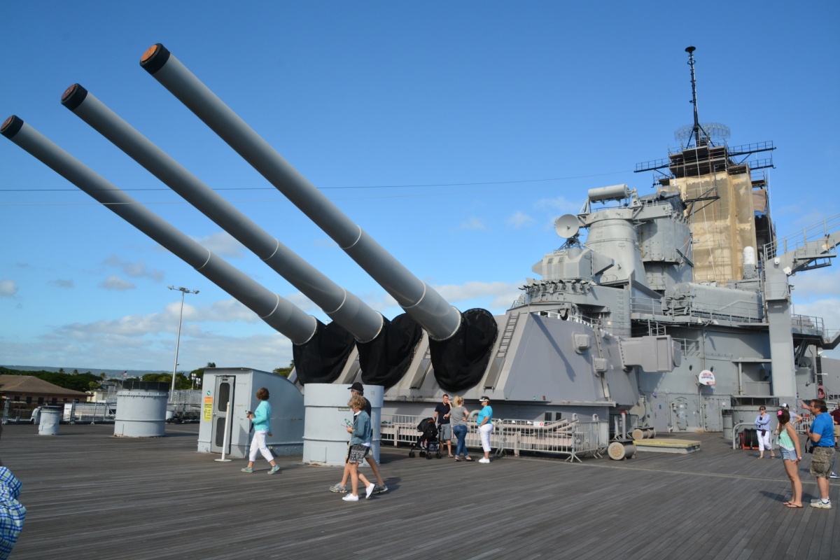 05_RON_0487_Battleship_USS_Missouri