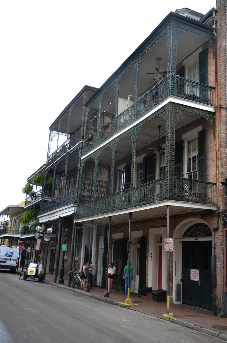 A French Quarter 8664