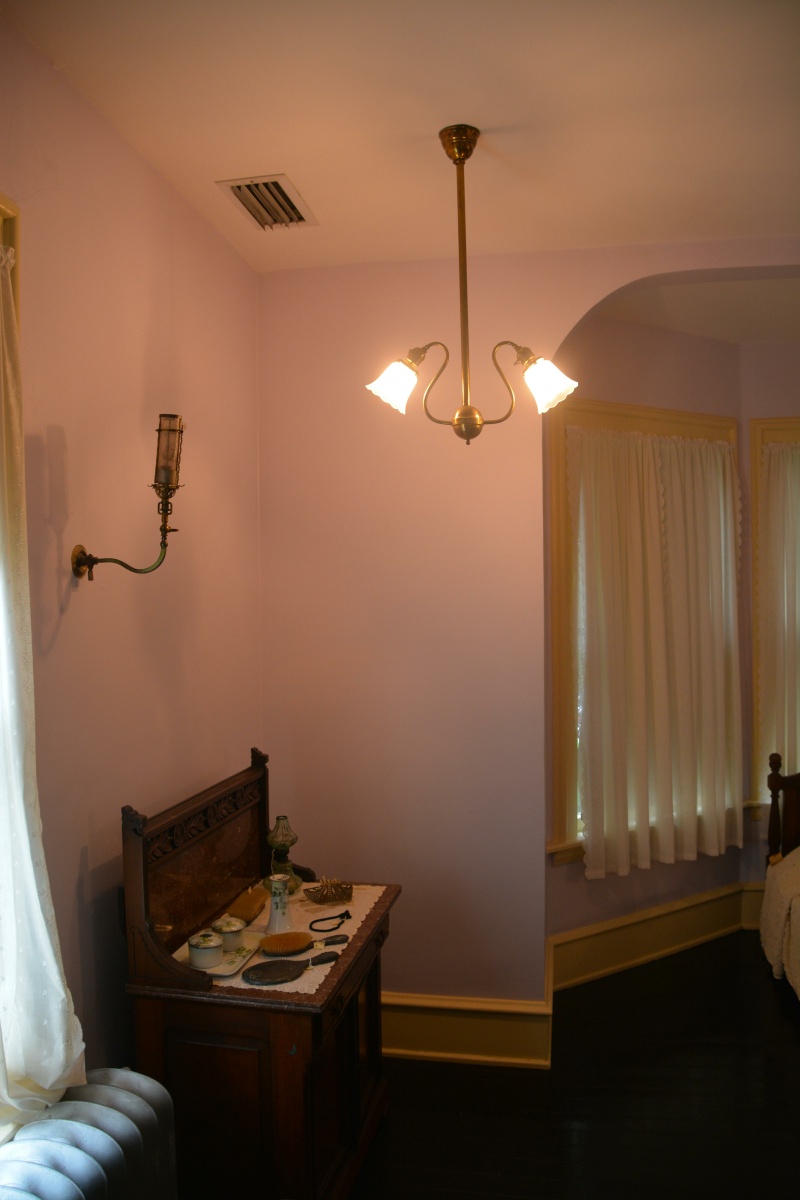 F Jekill Island Dubignon Cottage 6579