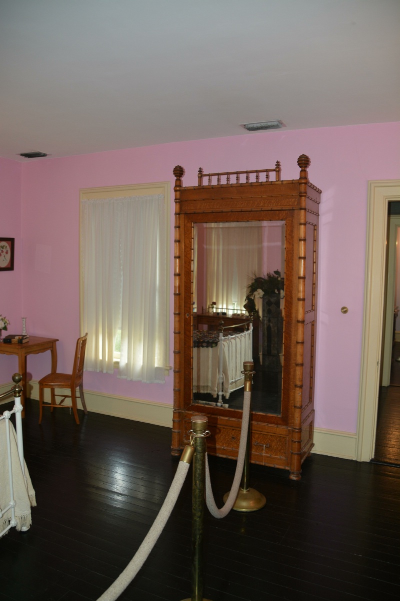 F Jekill Island Dubignon Cottage 6580