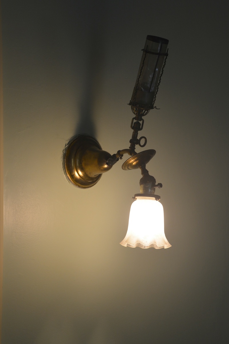F Jekill Island Dubignon Cottage Gas and Electric fixture 6581